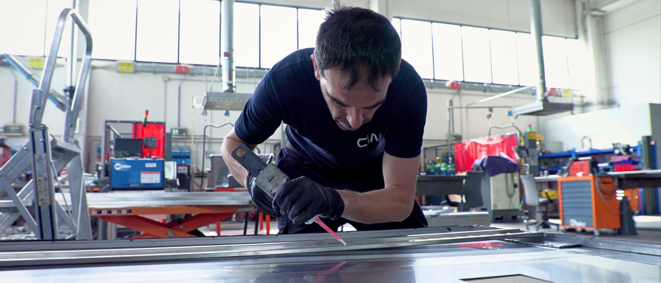 Perché conviene avere un partner certificato European Adhesive Bonding