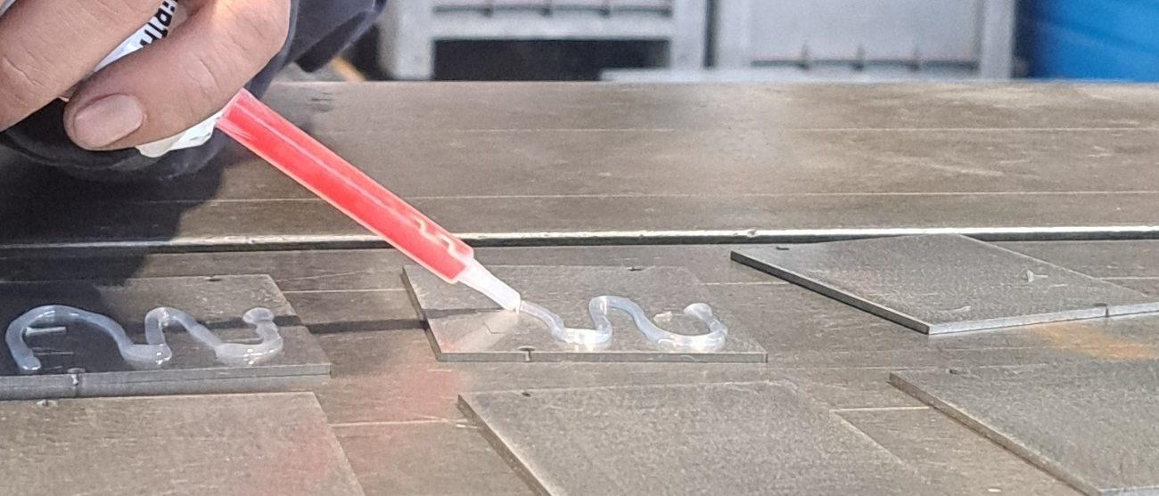 Quali sono i vantaggi dell’incollaggio rispetto alla saldatura dell’acciaio (4)